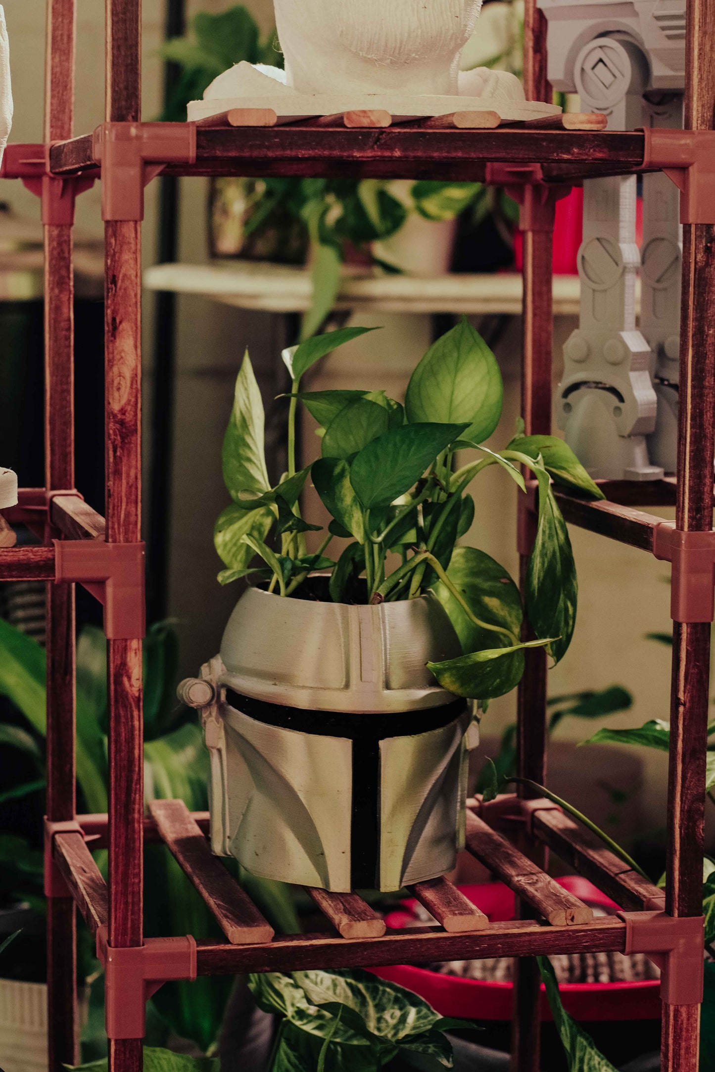 Star Wars Mandalorian Helmet Planter – Nerdy Decor for Gamers, Geeks & Plant Lovers