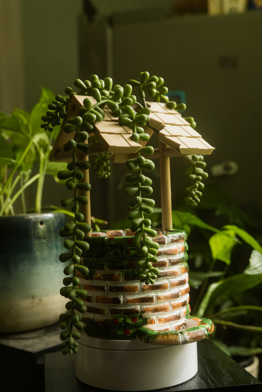 Overgrown Wishing Well Planter – 3D Printed Indoor Pot (Plain or Hand-Painted)